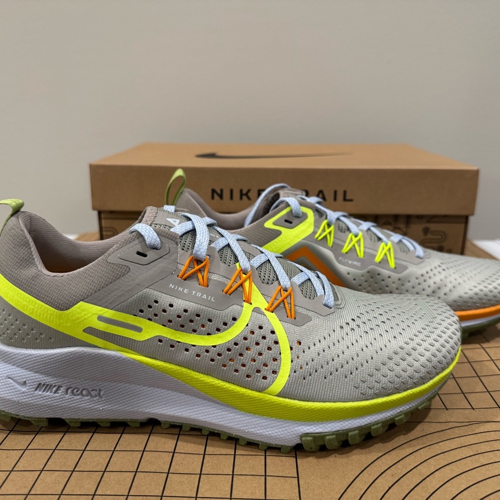 NEW IN BOX Nike React Pegasus Trail 4